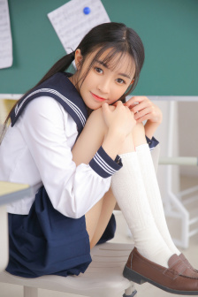 宝宝腿趴开一点就不会疼的原因